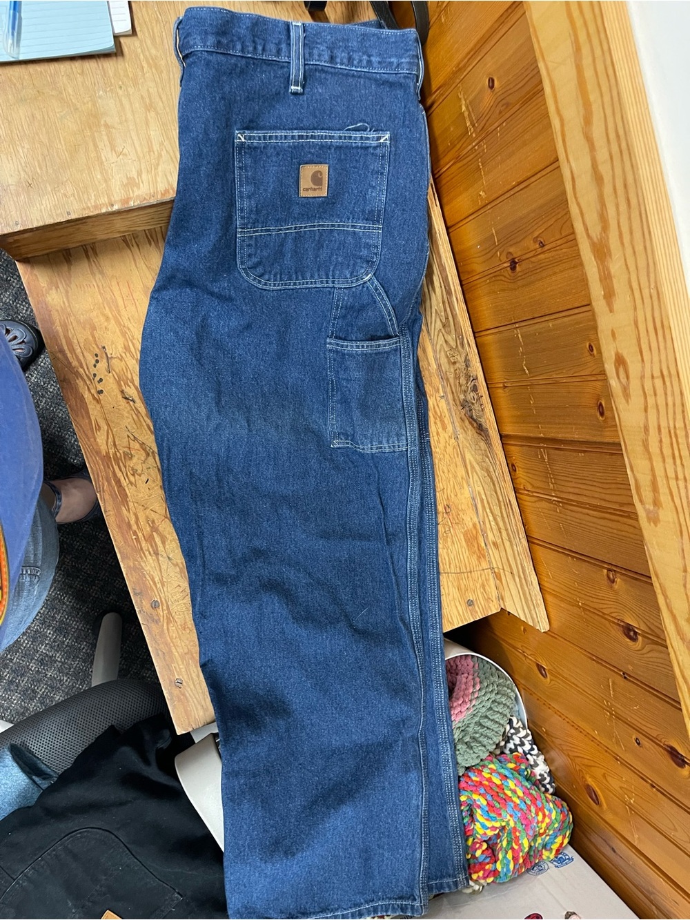 Carhartt Men’s Indigo Blue Relaxed Fit cargo Work Jeans